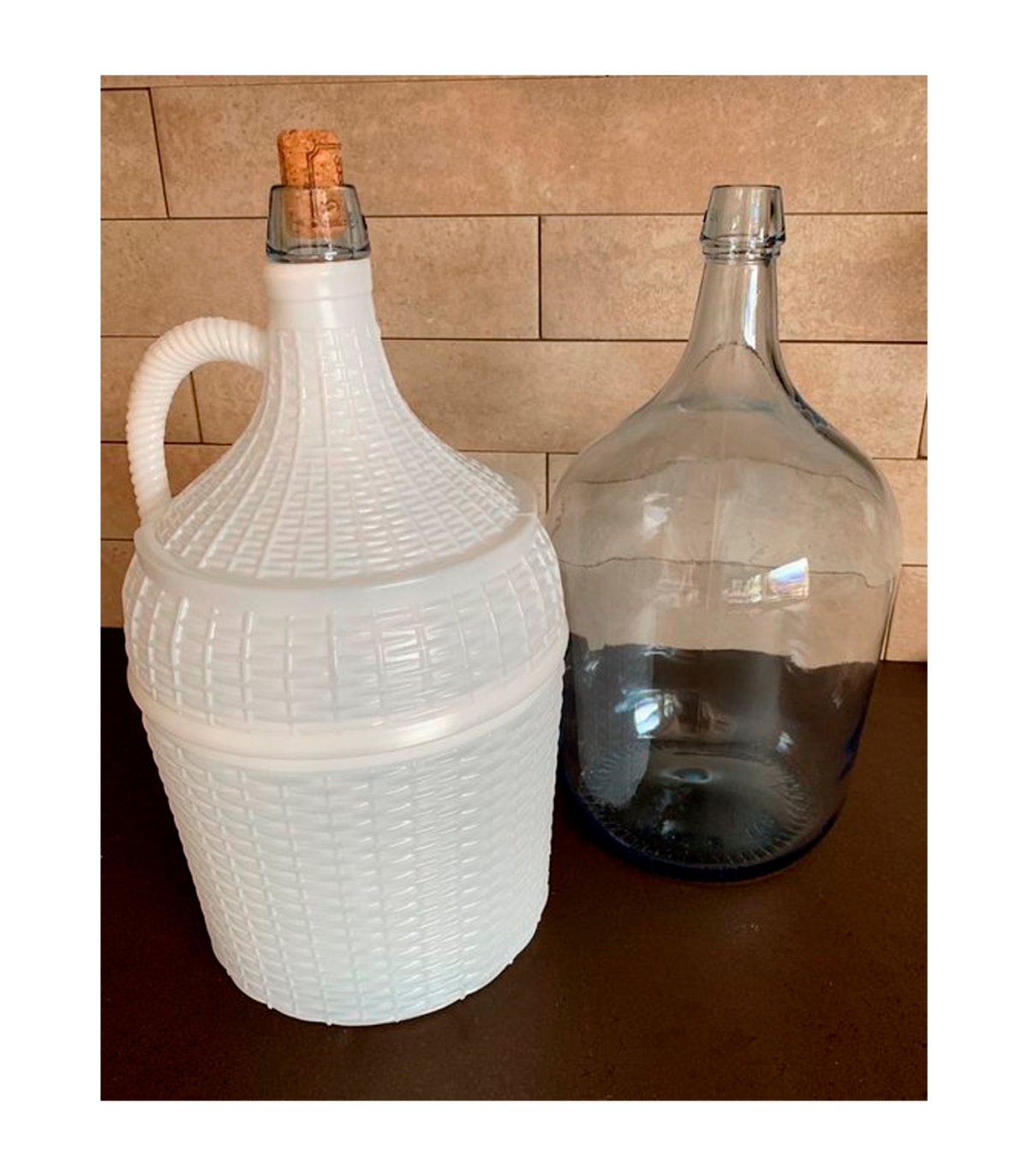 Tradineur - Garrafa de vidrio 8 litros sin tapón, modelo Apple, 38 x 25 cm,  damajuana, botella de vidrio liso para almacenar agu