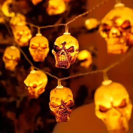 Guirnalda de calaveras con 10 luces LED y Mando Regulador - Halloween Guirnalda de calaveras con 10 luces LED y Mando Regulador - Halloween