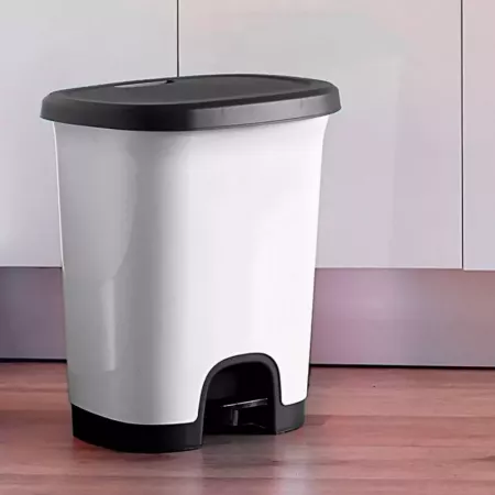 Cubo de basura 27L con pedal, compacto y resistente Cubo de basura 27L con pedal, compacto y resistente