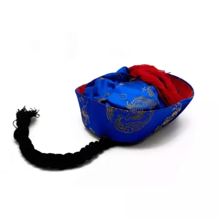 Gorro chino de tela de color azul con detalles dorado para niños para carnavales, halloween, fiestas y celebraciones. Tamaño: 6 Gorro chino de tela de color azul con detalles dorado para niños para carnavales, halloween, fiestas y celebraciones. Tamaño: 6